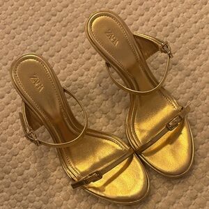 Zara Women's Shimmering Gold Heels